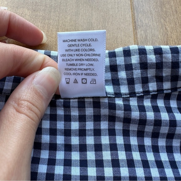 Liz Claiborne Sleepwear Black and White Gingham Pajama Set, Size Medium - Picture 10 of 15